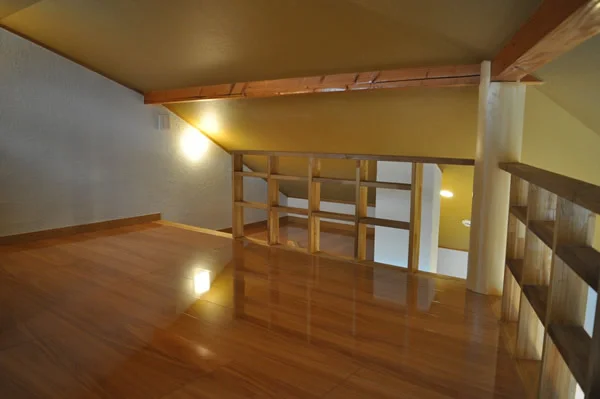 屋根裏